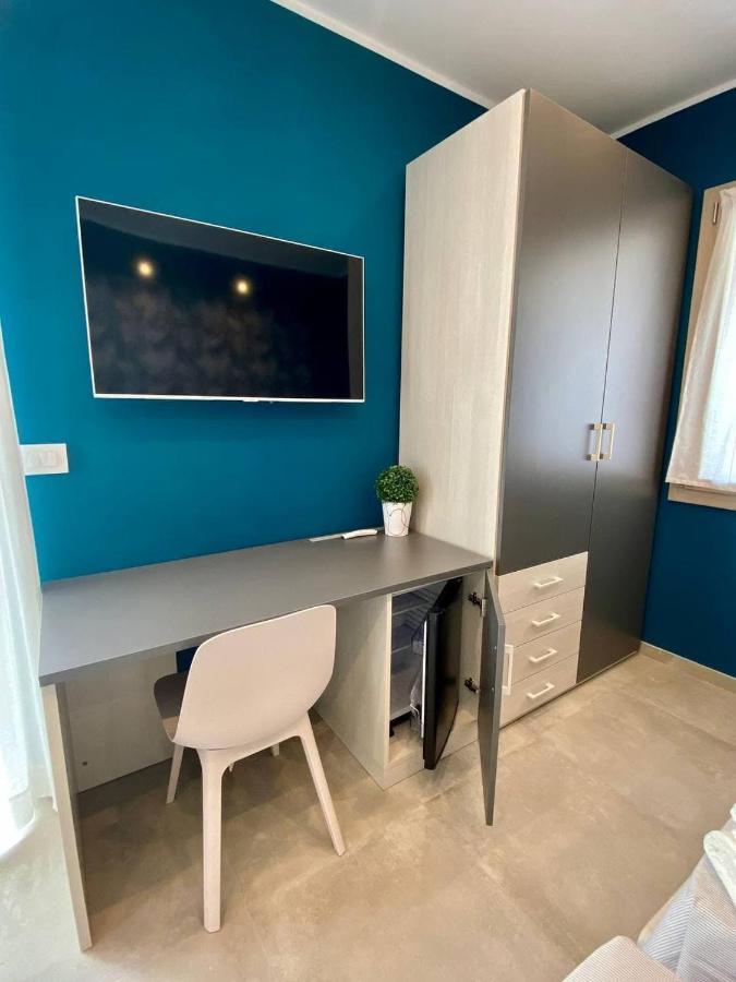 Floridida Rooms & Breakfast Marina dʼMarina dʼAndora Exteriör bild